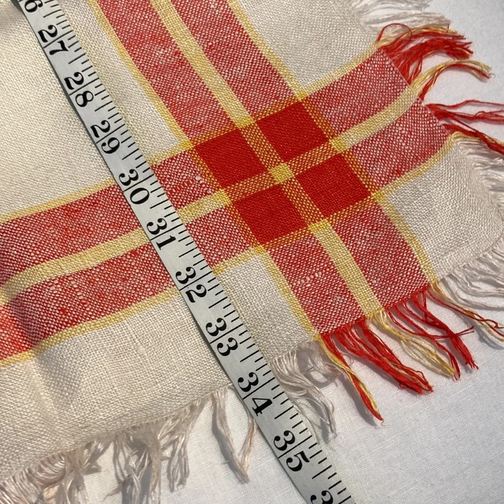Vintage tablecloth fringe